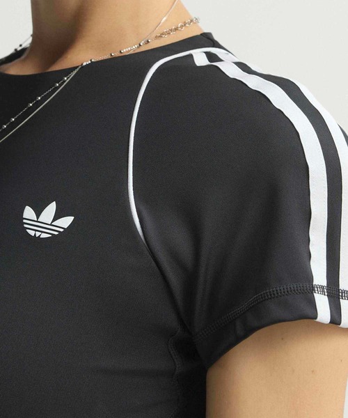 adidas by Stella McCartney(アディダスバイステラマッカートニー)の「アディダス オリジナルス スポーツ SST ブラTシャツ / アディダス adidas(Tシャツ/カットソー・レディース・ブラック・SMALL/MEDIUM/LARGE/X-LARGE/XX-LARGE/X-SMALL)」の2枚目の写真