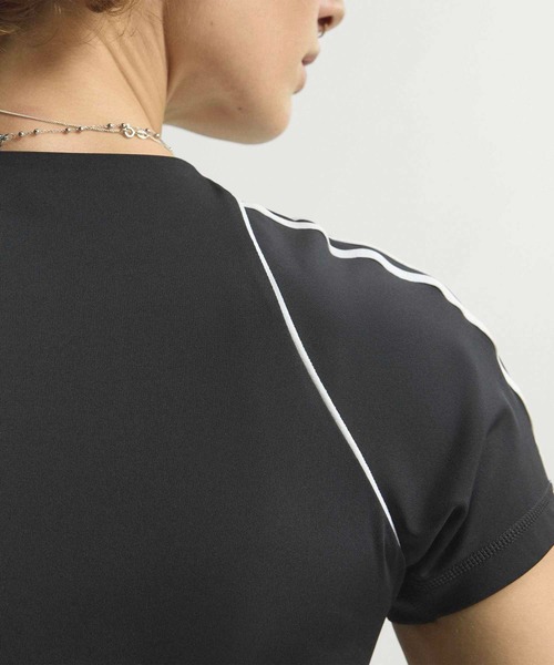 adidas by Stella McCartney(アディダスバイステラマッカートニー)の「アディダス オリジナルス スポーツ SST ブラTシャツ / アディダス adidas(Tシャツ/カットソー・レディース・ブラック・SMALL/MEDIUM/LARGE/X-LARGE/XX-LARGE/X-SMALL)」の4枚目の写真