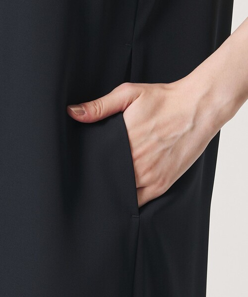 BEAUTY&YOUTH UNITED ARROWS(ビューティーアンドユースユナイテッドアローズ)の「【WEB限定 Wardrobe DAILY MINIMAL】ダブルクロス スキッパーワンピース ウォッシャブル(ワンピース・レディース・ブラック/ネイビー・M/S)」の17枚目の写真