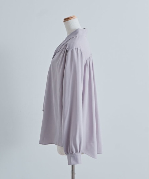maviru(マヴィル)の「きちんとしたい日に頼れる。上品 ボウタイ リボン ブラウス(シャツ/ブラウス・レディース・ホワイト/ブラック/ベージュ/パープル系その他・M/L)」の8枚目の写真