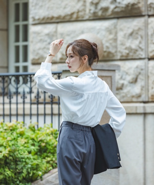 maviru(マヴィル)の「きちんとしたい日に頼れる。上品 ボウタイ リボン ブラウス(シャツ/ブラウス・レディース・ホワイト/ブラック/ベージュ/パープル系その他・M/L)」の15枚目の写真