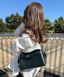【Yuko】コラボ 上品な印象のショルダーバッグ
