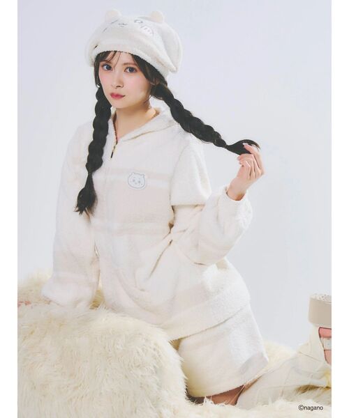 dazzlin(ダズリン)の「【ちいかわ/dazzlin specialcollection】モコモコルームウエアセット(ルームウェア/パジャマ・レディース・ピンク・FREE)」の1枚目の写真