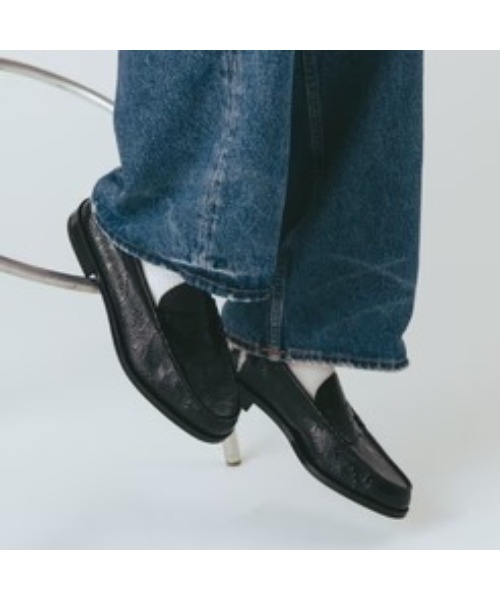 CONZ(コンズ)の「EMBOSSED LOAFERS BLACK PAISLEY(ローファー・メンズ・ブラック・25/25.5/26/26.5/27)」の3枚目の写真