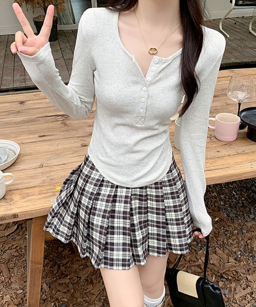 2ly2（トゥーリートゥー）の「ヘンリーネックリブトップス / 長袖 リブカットソー スリムフィット（Tシャツ/カットソー・レディース・ホワイト/ブラック/ブラウン/グレー・FREE）」の16枚目の写真