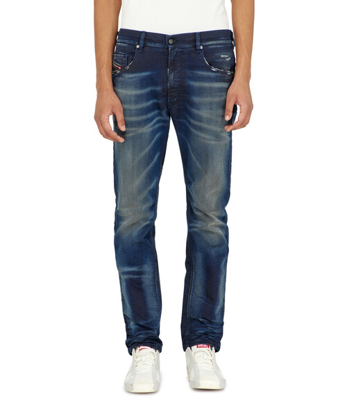 DIESEL(ディーゼル)の「メンズ デニムパンツ ジョグジーンズ 2032 D-KROOLEY-BW JO(デニムパンツ・メンズ・インディゴブルー・30inch)」の1枚目の写真