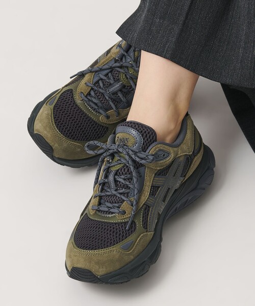 ASICS(アシックス)の「<asics>GEL-NYC 2.0 スニーカー(スニーカー・レディース・ライトブルー/オリーブ・25cm/24cm/24.5cm/23.5cm)」の1枚目の写真