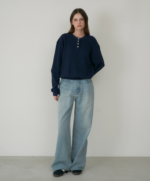 DEHEVE（デヘヴェ）の「Check Henley-neck Sweatshirt [Navy]（スウェット・レディース・ネイビー・OS）」の8枚目の写真