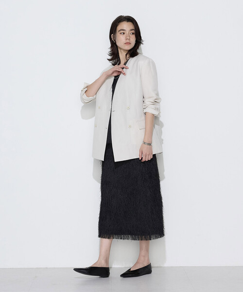 K.T KIYOKO TAKASE(キヨコタカセ)の「リネンウール Wブレストノーカラージャケット(ノーカラージャケット・レディース・ブラック/アイボリー・9号)」の4枚目の写真