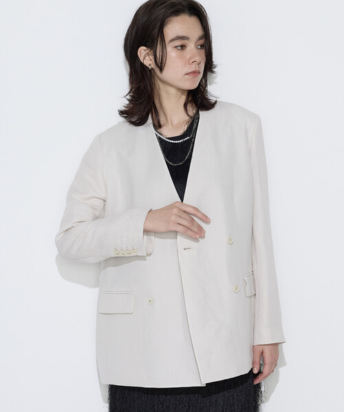 K.T KIYOKO TAKASE(キヨコタカセ)の「リネンウール Wブレストノーカラージャケット(ノーカラージャケット・レディース・ブラック/アイボリー・9号)」の7枚目の写真