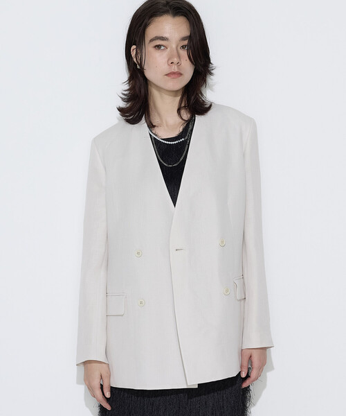 K.T KIYOKO TAKASE(キヨコタカセ)の「リネンウール Wブレストノーカラージャケット(ノーカラージャケット・レディース・ブラック/アイボリー・9号)」の8枚目の写真