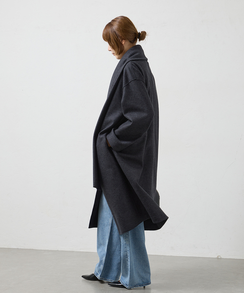 journal standard L'essage(ジャーナルスタンダードレサージュ)の「HARRIS WHARF LONDON Women scarf coat light pressed wool コート(その他アウター・レディース・ライトグレー・42)」の4枚目の写真