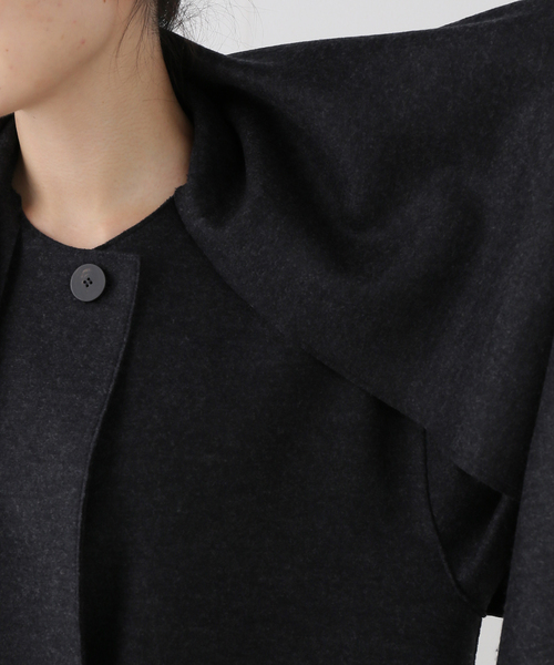 journal standard L'essage(ジャーナルスタンダードレサージュ)の「HARRIS WHARF LONDON Women scarf coat light pressed wool コート(その他アウター・レディース・ライトグレー・42)」の13枚目の写真