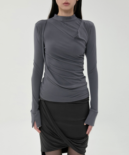 FLAREUP(フレアアップ)の「ドレープモックネック長袖 (FL-182_Charcoal)(Tシャツ/カットソー・レディース・チャコール・OS)」の3枚目の写真