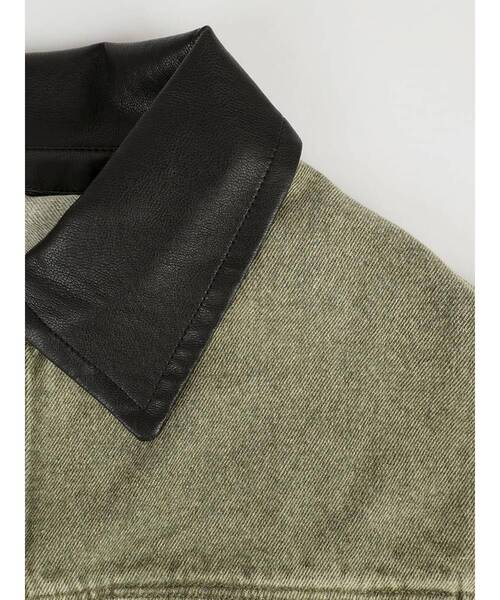 FIKA.(フィーカ)の「Faux leather collar denim jacket(デニムジャケット・レディース・カーキ/ブラウン/ネイビー・MEDIUM)」の7枚目の写真