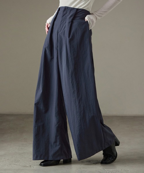 Fashion Letter(ファッションレター)の「ハイウエストタックナイロンワイドパンツ(その他パンツ・レディース・ネイビー/チャコール/ブラック/カーキ・M)」の1枚目の写真