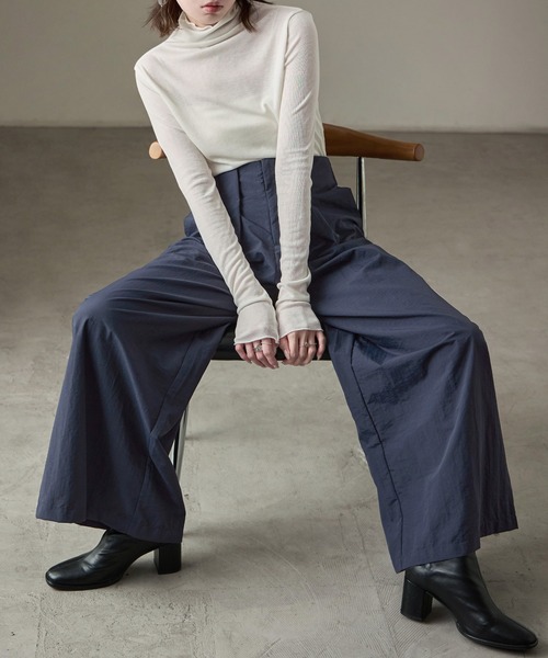 Fashion Letter(ファッションレター)の「ハイウエストタックナイロンワイドパンツ(その他パンツ・レディース・ネイビー/チャコール/ブラック/カーキ・M)」の17枚目の写真