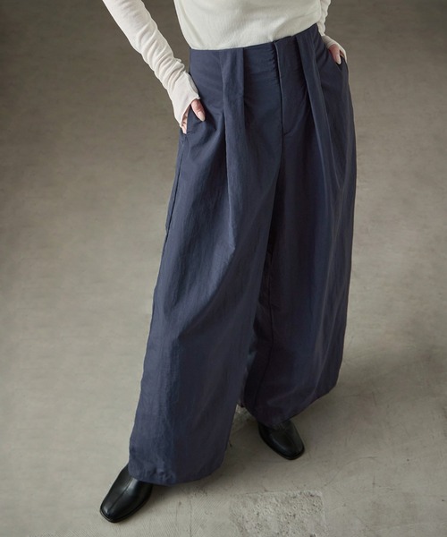 Fashion Letter(ファッションレター)の「ハイウエストタックナイロンワイドパンツ(その他パンツ・レディース・ネイビー/チャコール/ブラック/カーキ・M)」の18枚目の写真