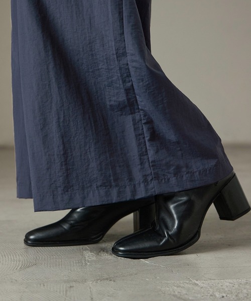 Fashion Letter(ファッションレター)の「ハイウエストタックナイロンワイドパンツ(その他パンツ・レディース・ネイビー/チャコール/ブラック/カーキ・M)」の14枚目の写真