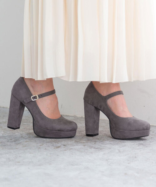 Newlyme（ニューリーミー）の「太ヒールパンプス（パンプス・レディース・ブルー/ホワイト/ブラック×ベージュ/ラベンダー/ホワイト×ブラウン/ブラック/ブラウン系その他2/ベージュ/ダークラベンダー/グレー/スモークピンク/ダークブラウン/レッド/ベージュ系その他/ハウンドトゥース/ブラック系その他/ライトピンク/インディゴブルー/ライトブルー/ピンクベージュ/クリアイエロー/カラフル/その他1/パープル/ピンク/その他2/マスタード/ブラウン系その他/ミント/その他/ドット/クリアレッド/ライトグレー/クリアブラック/ホワイト系その他/グリーン/モカ/レオパード/クリーム・23cm/24cm/23.5cm/24.5cm/25.5cm/22.5cm/25cm/22cm/26cm/21.5㎝/21cm/22.5㎝/23.5㎝/24.5㎝/24㎝/25㎝/23㎝/21.5cm）」の9枚目の写真