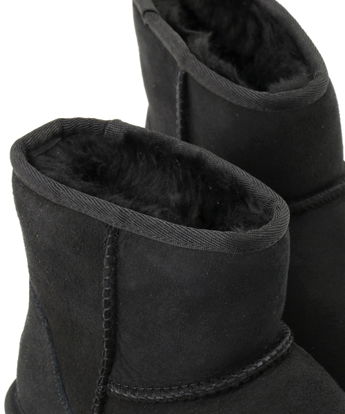 UGG(アグ)の「UGG:CLASSIC MINI(ブーツ・レディース・キャメル/ブラック・6/7/8)」の8枚目の写真