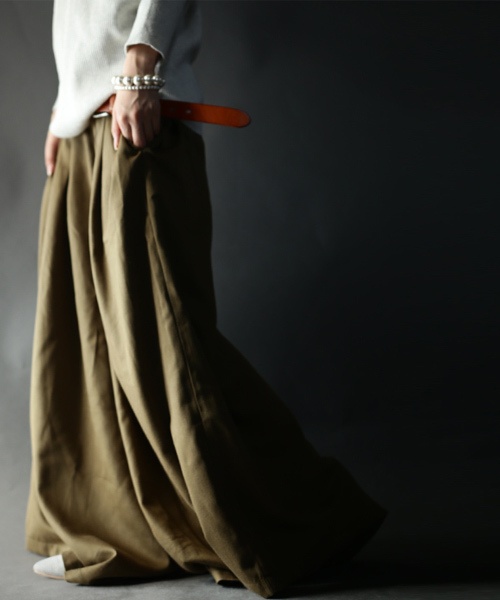 antiqua(アンティカ)の「フロントタックワイドパンツ(その他パンツ・レディース・ブラック/カーキ/グレー・FREE)」の14枚目の写真