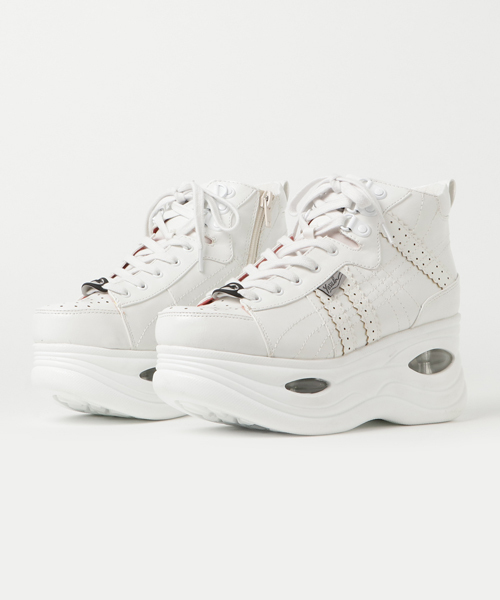 YOSUKE(ヨースケ)の「「YOSUKE/ヨースケ」厚底レースアップスニーカー(スニーカー・レディース・ブラック/ブラック系その他/ホワイト/レッド/マルチ/シルバー/カラフル/クリアブラック・22.5/24/23/23.5/24.5)」の2枚目の写真