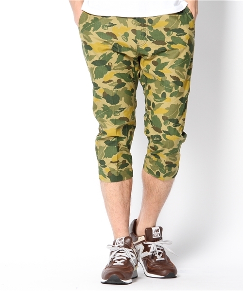 Dickies(ディッキーズ)の「リーフカモフラクロップドパンツ(カーゴパンツ・メンズ・ベージュ/グリーン・SMALL/MEDIUM/LARGE/X-LARGE)」の1枚目の写真