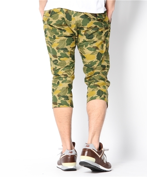 Dickies(ディッキーズ)の「リーフカモフラクロップドパンツ(カーゴパンツ・メンズ・ベージュ/グリーン・SMALL/MEDIUM/LARGE/X-LARGE)」の4枚目の写真