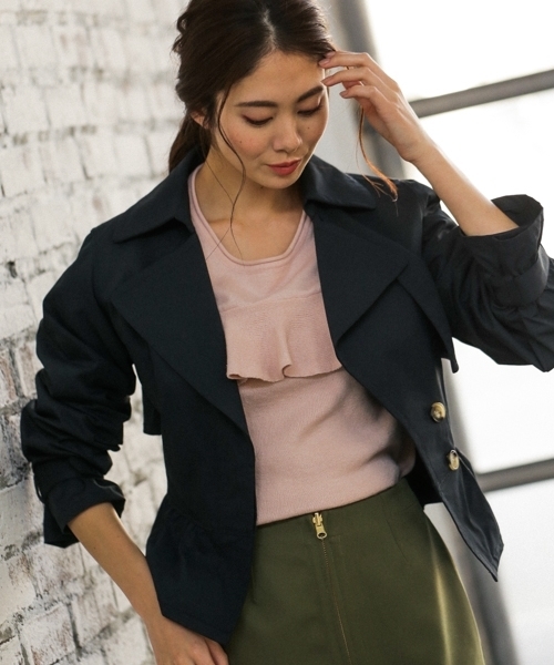 Andemiu（アンデミュウ）の「２ＷＡＹトレンチコート787028（トレンチコート・レディース・ベージュ/ネイビー・SMALL/MEDIUM）」の9枚目の写真