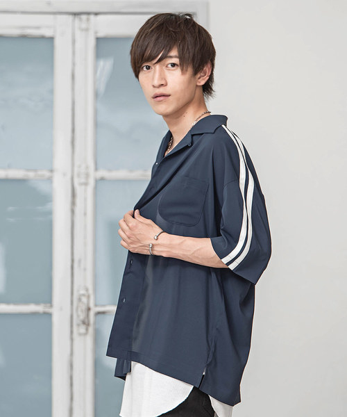 MinoriTY（マイノリティ）の「シルクポリオープンカラーシャツ　開襟シャツ（シャツ/ブラウス・メンズ・ブラック/パープル/ネイビー/マスタード/ブラック系その他/ブルー系その他/ブラック系その他2/ブルー系その他2・FREE）」の5枚目の写真