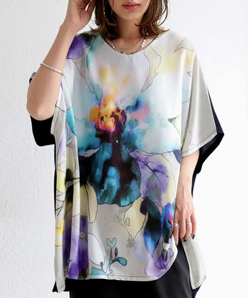 専用です。2点まとめてantiqua 水彩画風花柄トップス 水彩画風花柄トップス(Tシャツ/カットソー)|antiqua