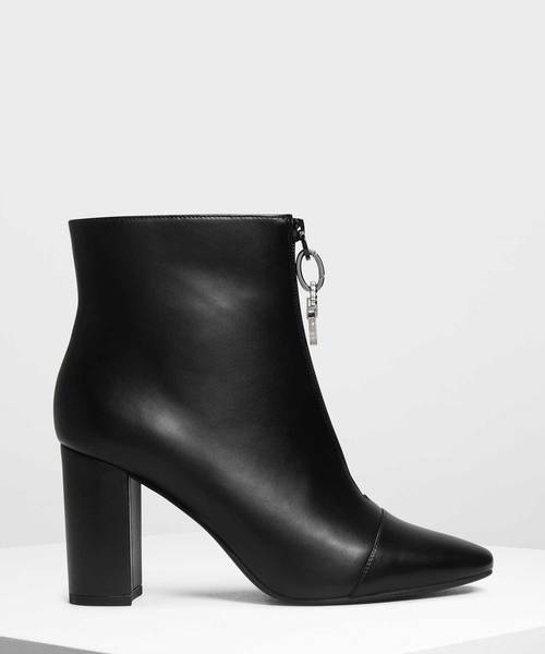 CHARLES & KEITH（チャールズ & キース）の「ジッパー カーフブーツ / Zipper Calf Boots（ブーツ・レディース・ブラック/グレー/ライトベージュ・23cm/23.5cm/24.5cm/25cm/25.5cm）」の2枚目の写真