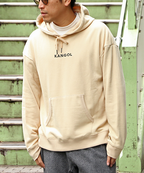 KANGOL(カンゴール)の「別注 KANGOL カンゴール ワイドシルエットパーカー(パーカー・メンズ・ホワイト/ブラック/ベージュ・M/L)」の3枚目の写真