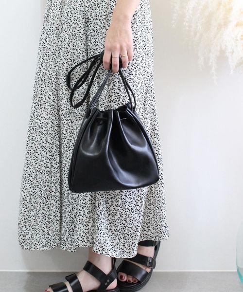 c.u.l（シーユーエル）の「【chuclla】巾着バッグ ショルダー バッグ 鞄 cha128（ショルダーバッグ・レディース・サンドベージュ/ブラック/タン・FREE）」の16枚目の写真