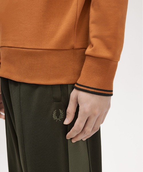 【セール】Crew Neck Sweatshirt／フレッドペリースウェット（スウェット）｜FRED PERRY（フレッドペリー）