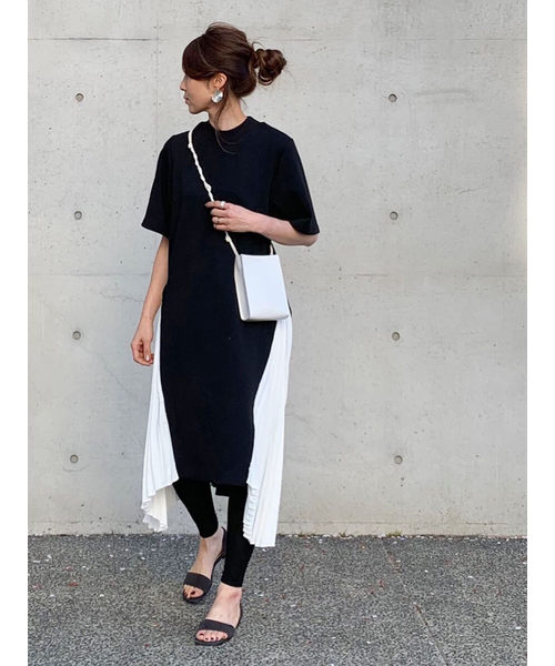 Day and Grade（デイアンドグレイド）の「サイドプリーツワンピース（ワンピース・レディース・ブラック・FREE）」の8枚目の写真