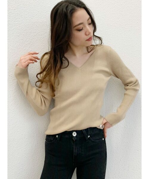 GYDA（ジェイダ）の「リブVネックニット トップス（ニット/セーター・レディース・オフホワイト/ブラック/ベージュ・FREE）」の6枚目の写真