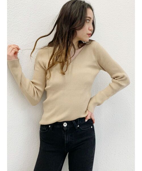 GYDA（ジェイダ）の「リブVネックニット トップス（ニット/セーター・レディース・オフホワイト/ブラック/ベージュ・FREE）」の7枚目の写真