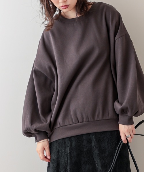 natural couture（ナチュラルクチュール）の「オトナめ袖ボリュームスウェット（Tシャツ/カットソー・レディース・アイボリー/スミクロ/ライトベージュ/ブルー/パープル・FREE）」の3枚目の写真