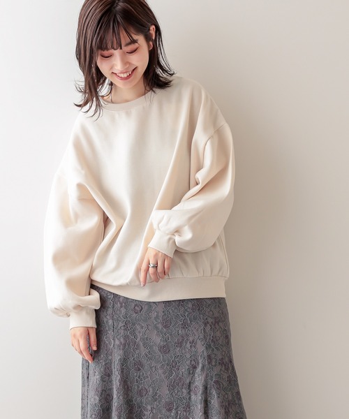 natural couture（ナチュラルクチュール）の「オトナめ袖ボリュームスウェット（Tシャツ/カットソー・レディース・アイボリー/スミクロ/ライトベージュ/ブルー/パープル・FREE）」の13枚目の写真