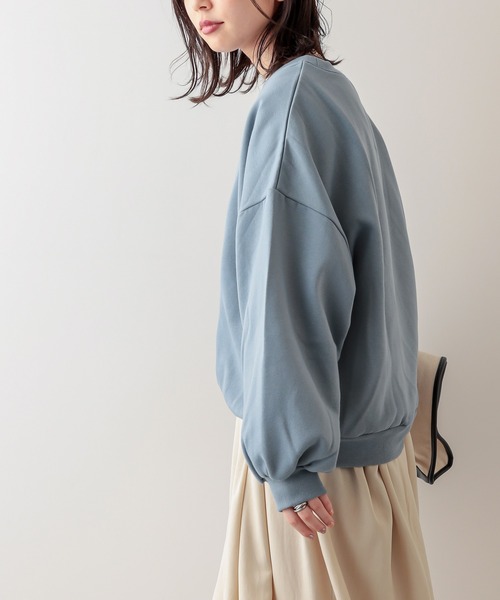 natural couture（ナチュラルクチュール）の「オトナめ袖ボリュームスウェット（Tシャツ/カットソー・レディース・アイボリー/スミクロ/ライトベージュ/ブルー/パープル・FREE）」の7枚目の写真