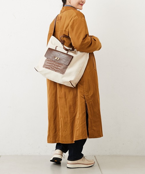 ear PAPILLONNER（イアパピヨネ）の「バッグピクチャー2WAY