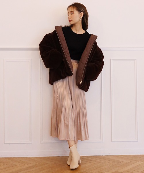 one after another NICE CLAUP（ワンアフターアナザーナイスクラップ）の「ラメ袖コンニット（ニット/セーター・レディース・モカ/オフホワイト/ブラック/ラベンダー・FREE）」の8枚目の写真