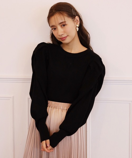 one after another NICE CLAUP（ワンアフターアナザーナイスクラップ）の「ラメ袖コンニット（ニット/セーター・レディース・モカ/オフホワイト/ブラック/ラベンダー・FREE）」の10枚目の写真