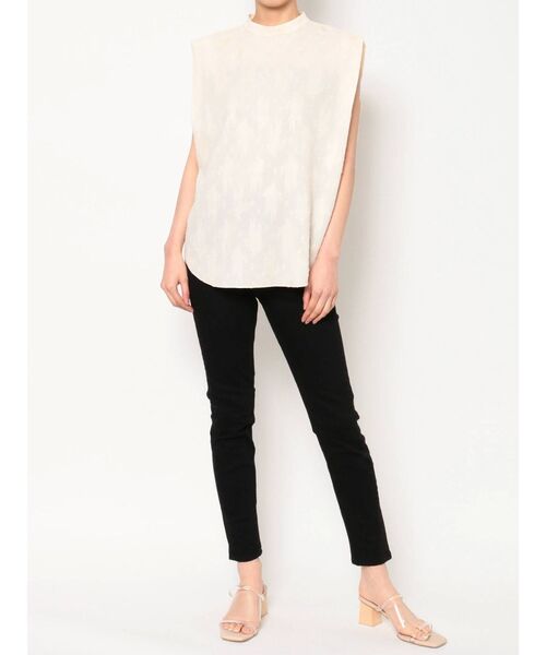 LAGUNAMOON(ラグナムーン)の「ジャガードノースリブラウス【セットアップ着用可能】(シャツ/ブラウス・レディース・ブラック/アイボリー/ミント・FREE)」の6枚目の写真