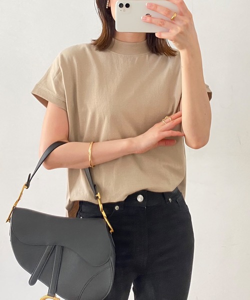 CIENA（シエナ）の「新色追加！大人シルエットUSAコットンサイドスリットTee（Tシャツ/カットソー・レディース・キャメル/ブラック/ベージュ/オフホワイト/パープル/オレンジ/グリーン/グリーン系その他/ブラウン/ブルー/イエロー・MEDIUM/LARGE/X-LARGE）」の4枚目の写真