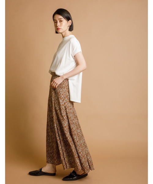 CIENA（シエナ）の「新色追加！大人シルエットUSAコットンサイドスリットTee（Tシャツ/カットソー・レディース・キャメル/ブラック/ベージュ/オフホワイト/パープル/オレンジ/グリーン/グリーン系その他/ブラウン/ブルー/イエロー・MEDIUM/LARGE/X-LARGE）」の16枚目の写真