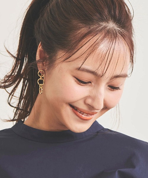 The Virgnia（ザ ヴァージニア）の「3連サークルイヤリング（イヤリング・レディース・ゴールド・FREE）」の5枚目の写真