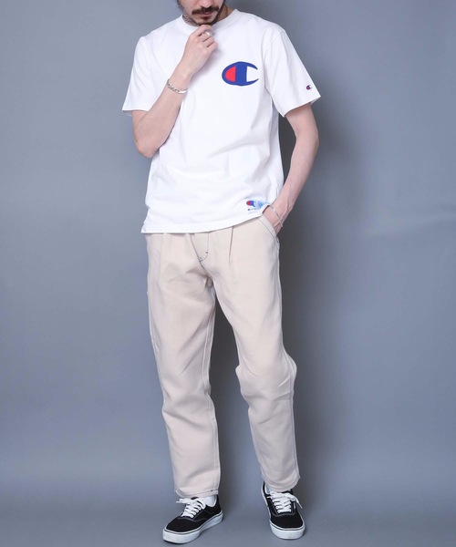 Champion(チャンピオン)の「【Champion/チャンピオン】ビッグロゴTシャツ コットン100% 自然な風合い サテンアップリケ ジョックタグ(Tシャツ/カットソー・メンズ・オレンジ/ダークグリーン/ホワイト/ネイビー/ブラック・LARGE/SMALL/MEDIUM/X-LARGE)」の6枚目の写真